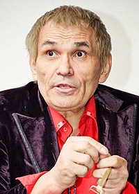 Бари Алибасов
