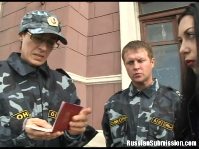Нарвалась на омоновцев / Bad Luck in Saint Petersburg  части 1 и 2